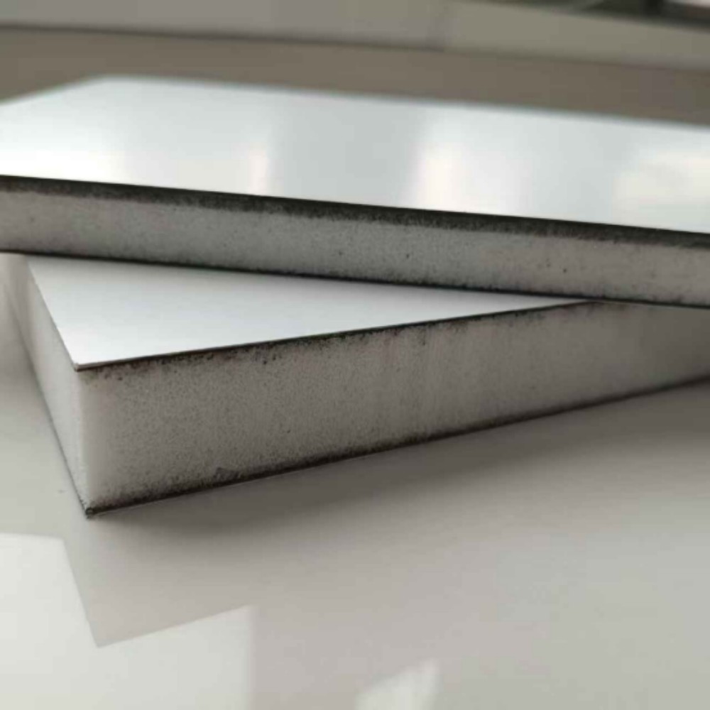 recyclable foam core material